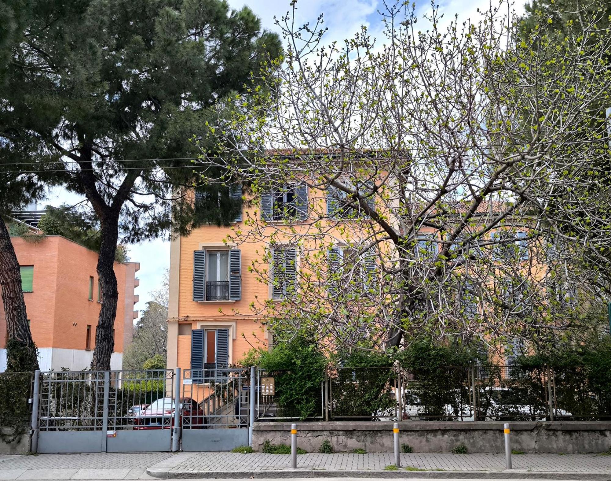 Tupertu Sant'Orsola - Centro Apartment Bologna Luaran gambar